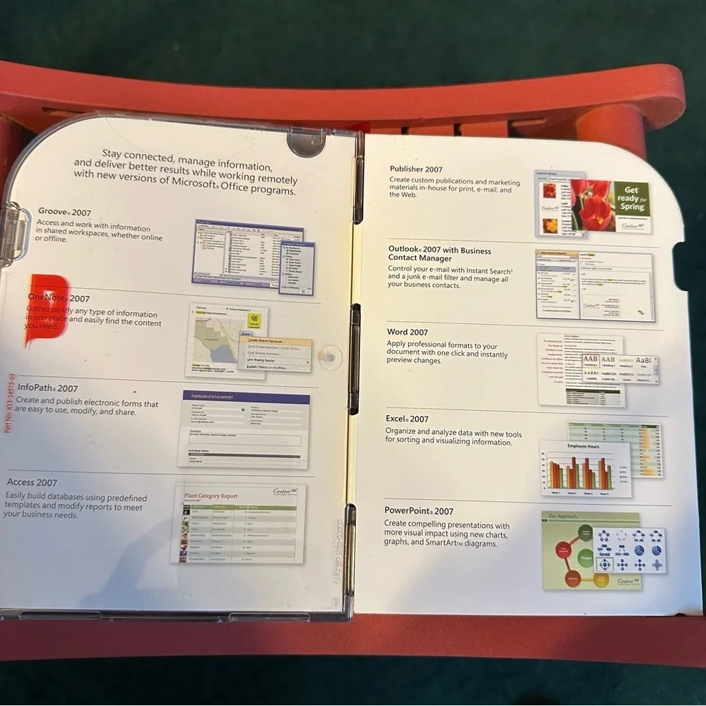 Microsoft Office Ultimate 2007. Comes with product key not open
